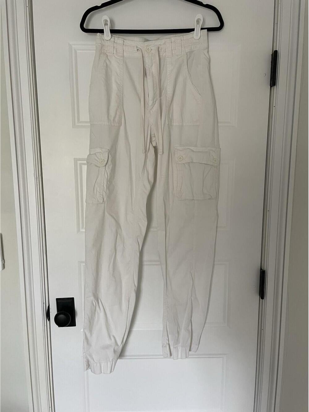 Hollister Ultrahigh-rise dad cargo pants white 27L Women